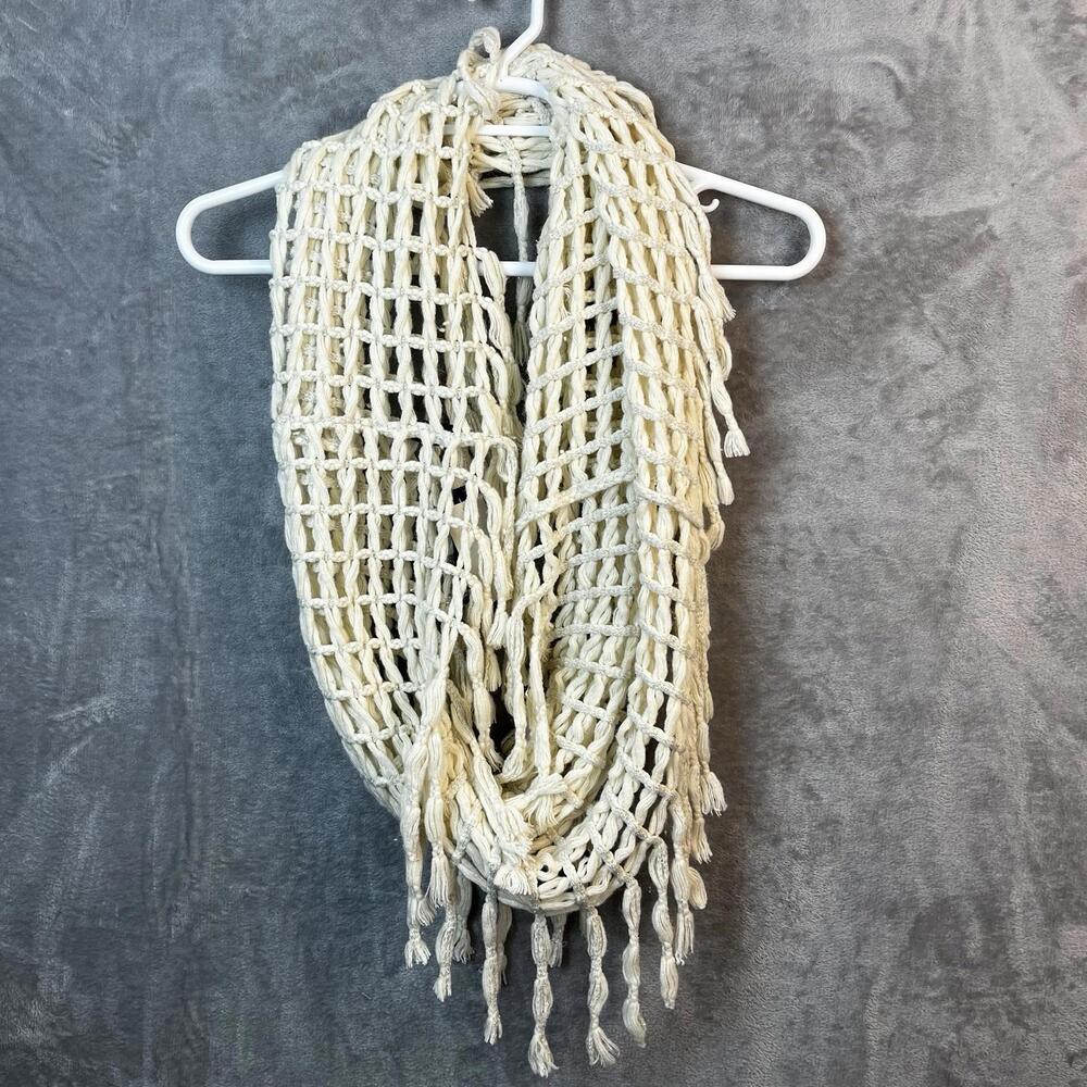 Steve Madden Womens Scarf Chunky Knit Infinity Loop Cowl Neck Fringe Tassels‎